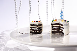Oreo Birthday Cake on Oreo Cookies Celebrates 100 Years  So Bring Oreos To Your Wedding